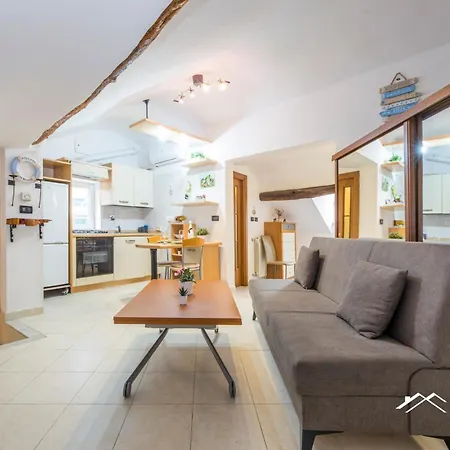 4m|1br| A/c| Wi Fi By Tilo *